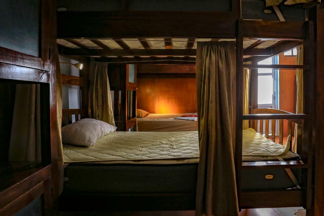 לבואן באג'ו Bajo Nature Backpackers מראה חיצוני תמונה